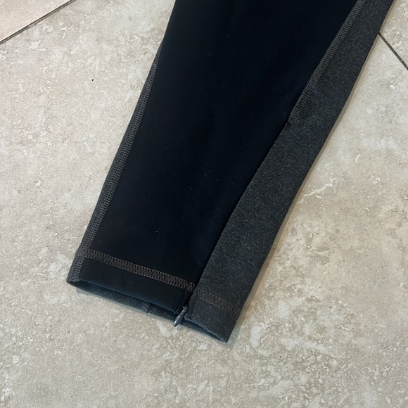 GAP sculpt ponte leggings, gray and black size medium. - Picture 5 of 10
